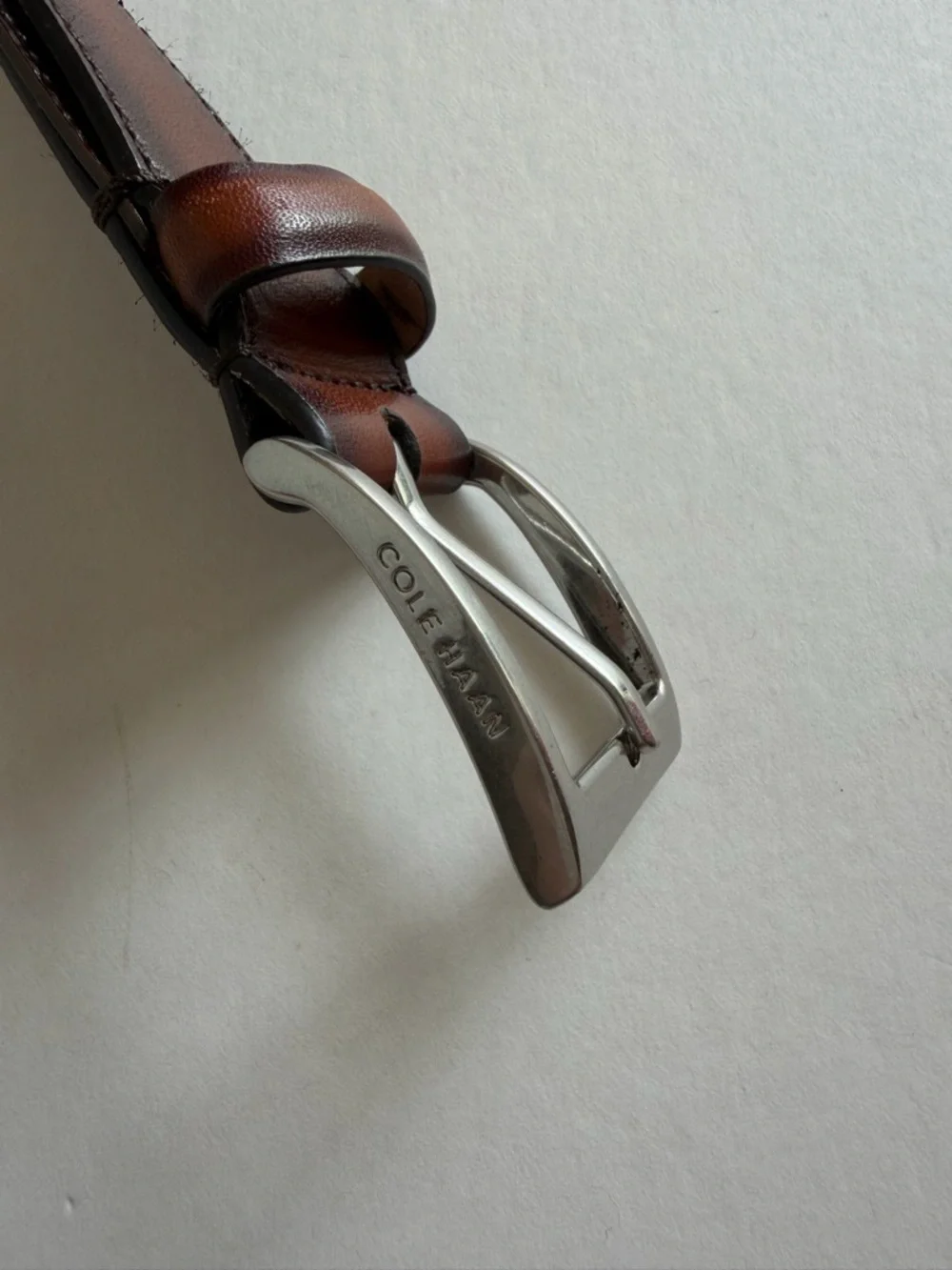 Cole Haan Mens Brown Leather Belt Burnished Stitched Detail - Size 34 - Picture 2 of 7